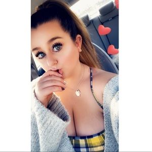 Meet your Posher, Kelley